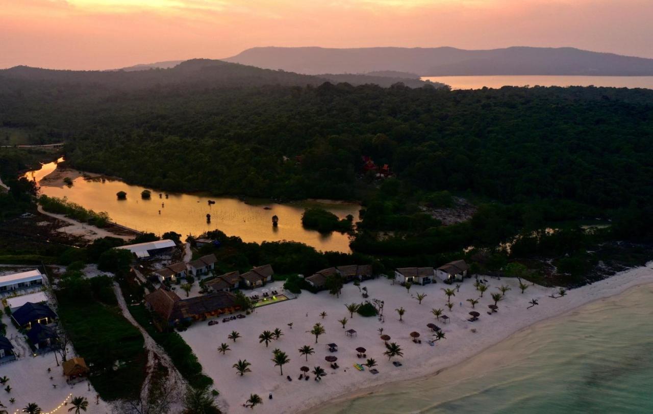The Secret Garden Koh Rong Hotell Pagoda Beach Exteriör bild