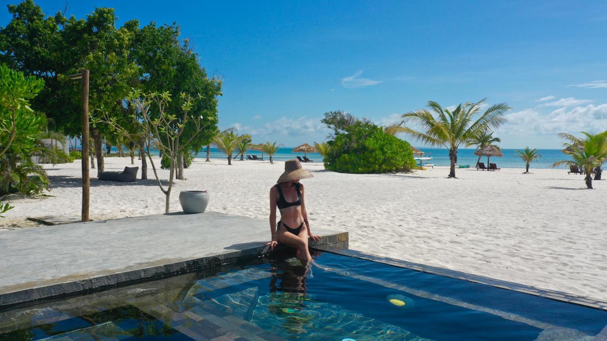 The Secret Garden Koh Rong Hotell Pagoda Beach Exteriör bild