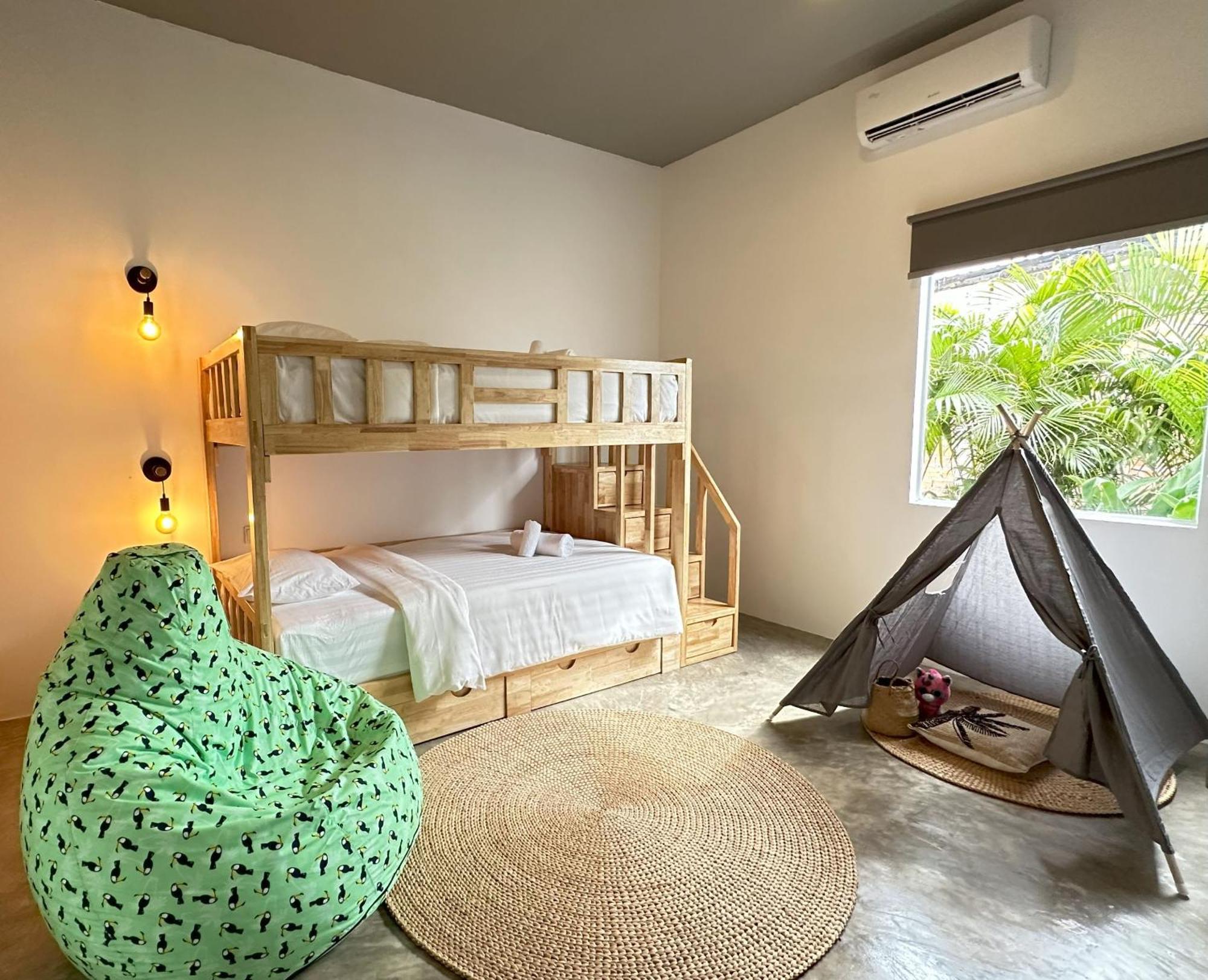 The Secret Garden Koh Rong Hotell Pagoda Beach Exteriör bild